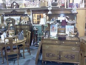 Antiques - Retro - Vintage
